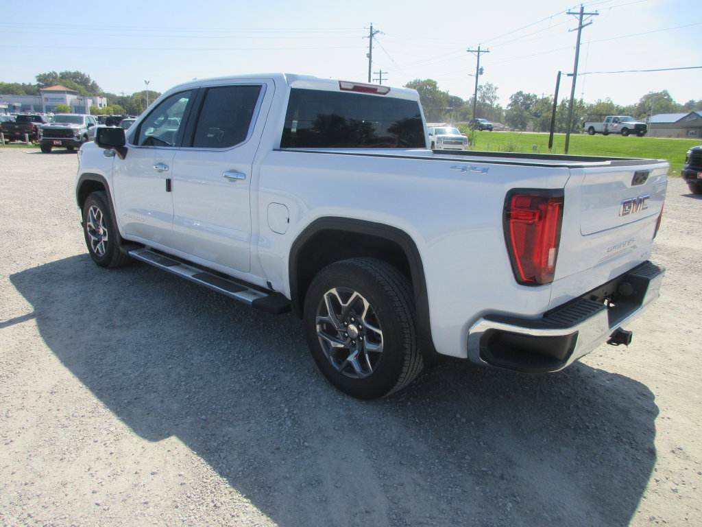 New 2026 GMC Sierra 1500 SLT w/ SLT Premium Package AWD/4WD image 9
