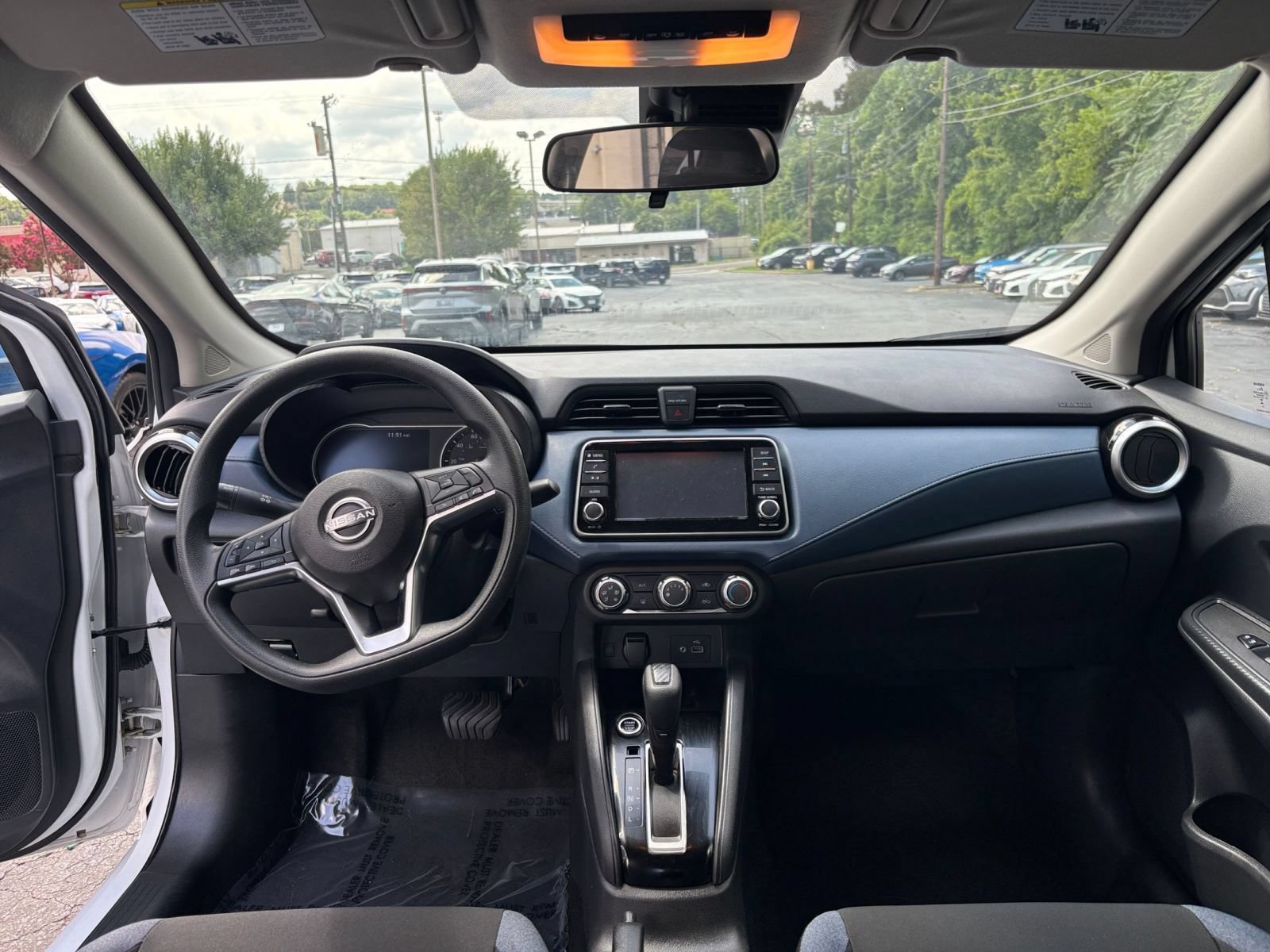Used 2025 Nissan Versa SV FWD image 28