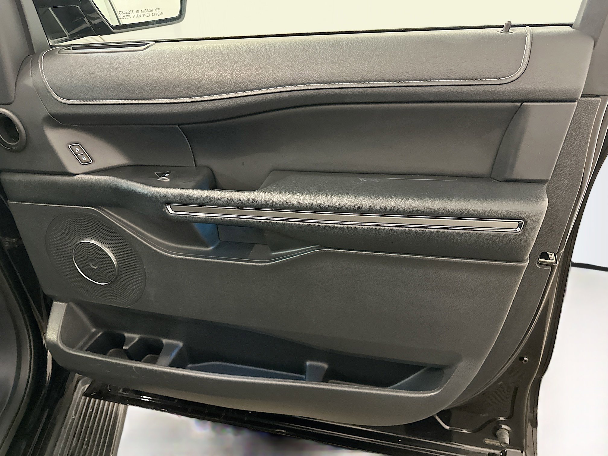 Used 2024 Ford Expedition XLT image 35