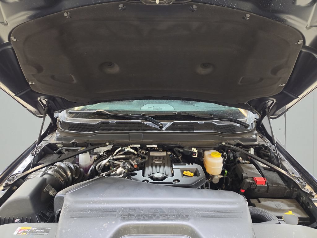 New 2026 RAM 2500 Laramie AWD/4WD image 21