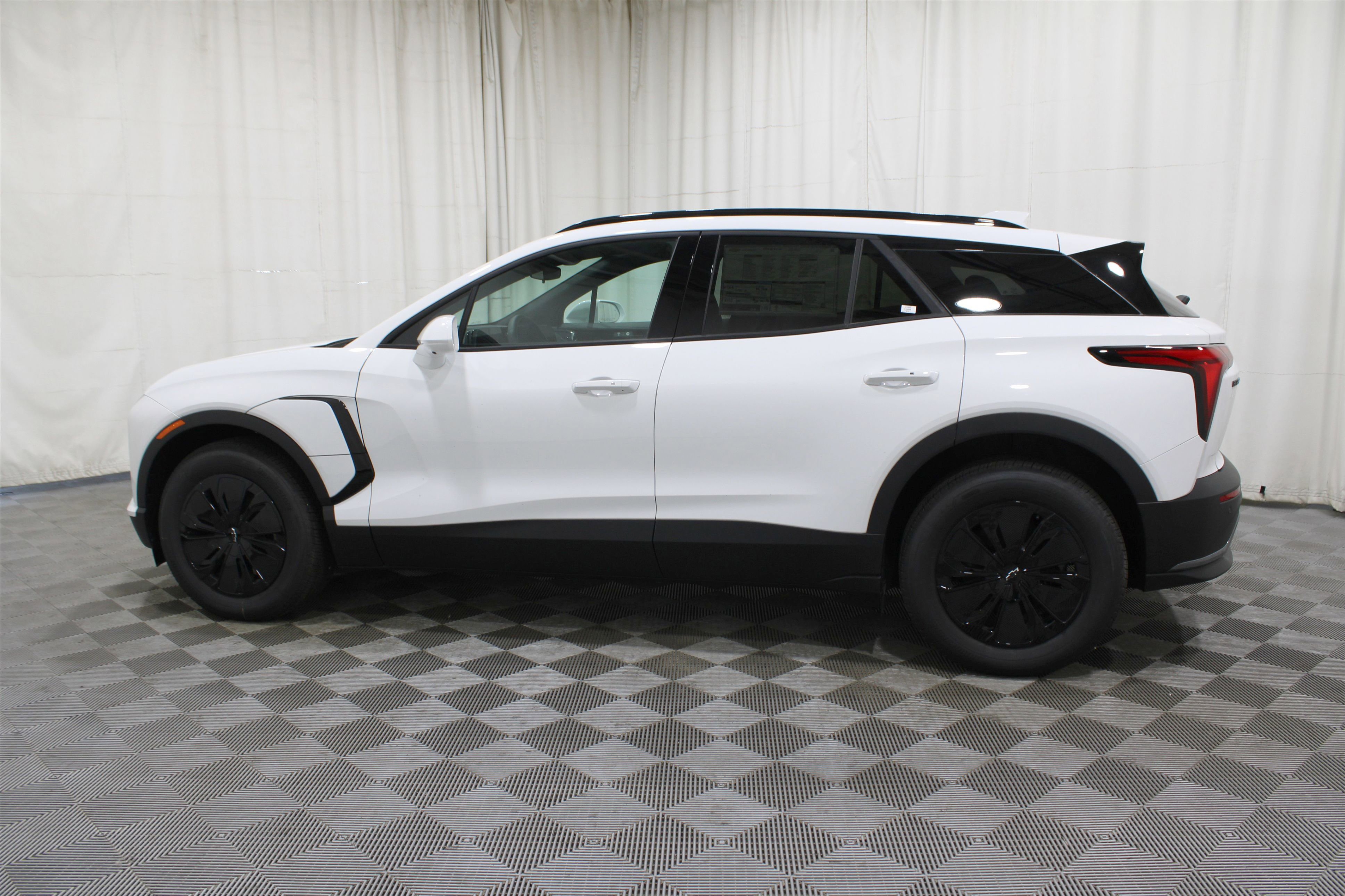 New 2025 Chevrolet Blazer EV LT w/ Midnight/Sport Edition image 27