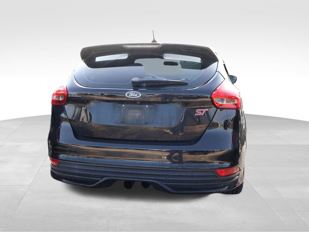Used 2017 Ford Focus ST FWD image 14