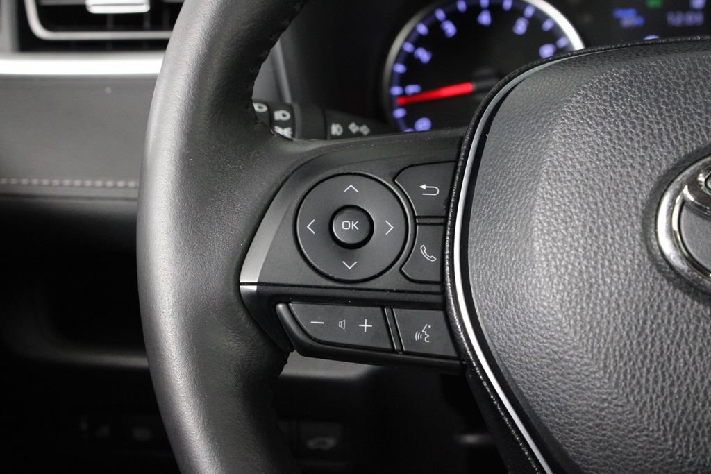 Used 2019 Toyota RAV4 XLE Premium w/ Cold Weather Package FWD image 28