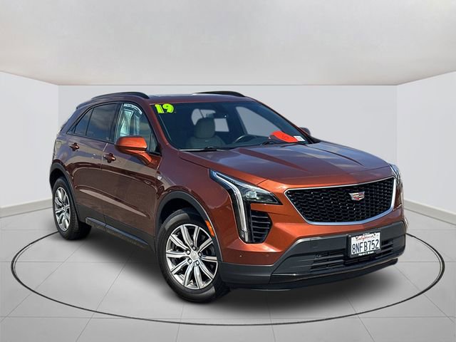 Used 2019 Cadillac XT4 Sport FWD image 1