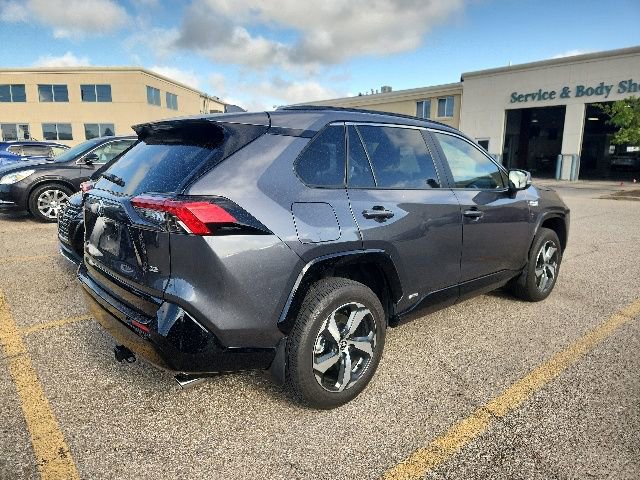 Used 2023 Toyota RAV4 SE w/ Weather & Moonroof Package AWD/4WD image 5