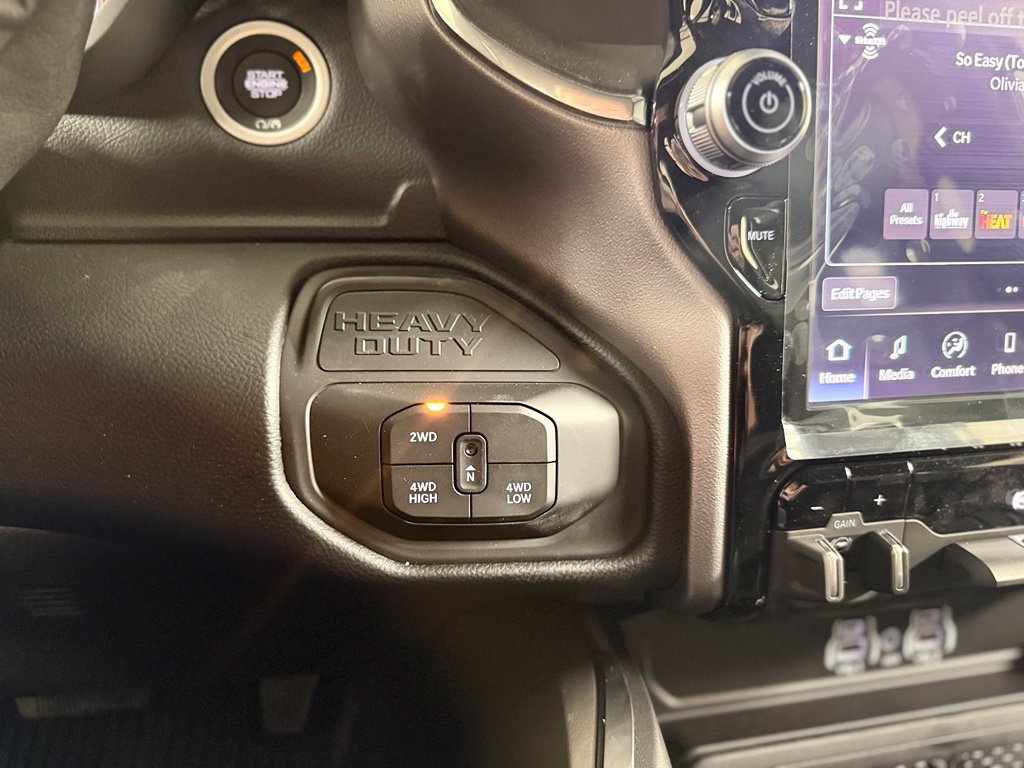 New 2027 RAM 2500 Laramie AWD/4WD image 17