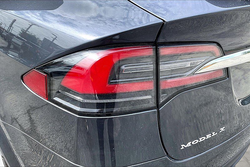 Used 2018 Tesla Model X 100D AWD/4WD image 25