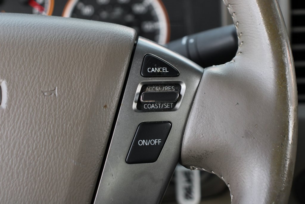 Used 2013 Nissan Titan SV w/ SV Value Truck Pkg image 22