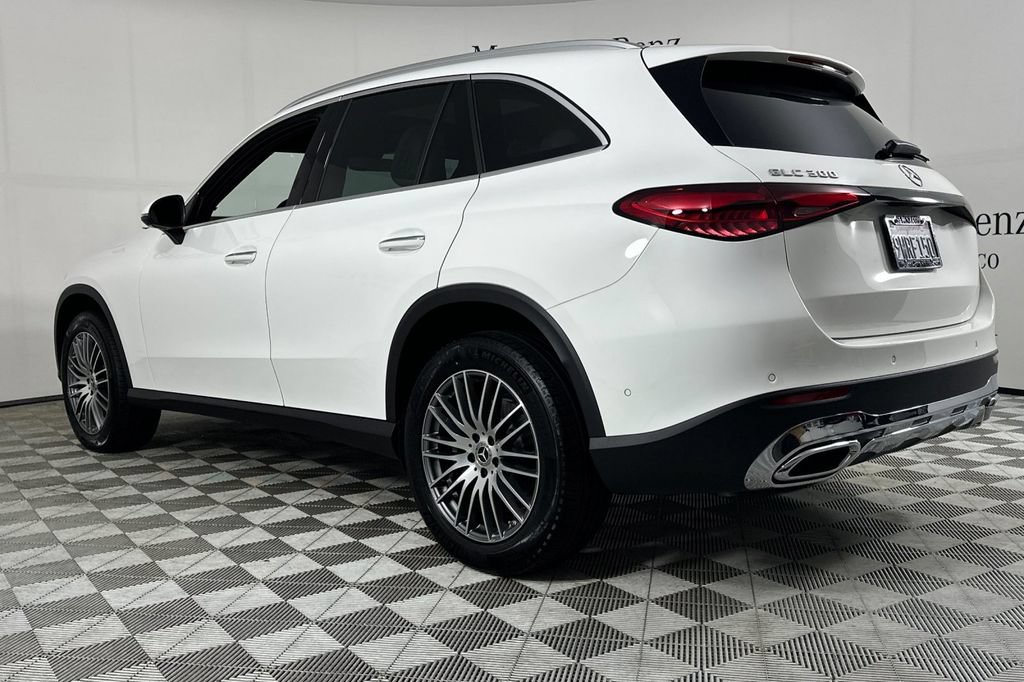 Certified 2026 Mercedes-Benz GLC 300 image 7