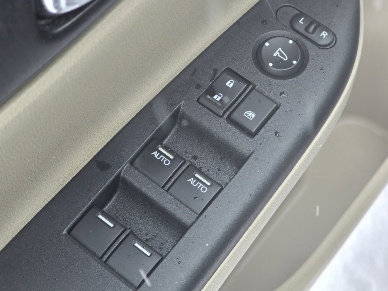 Used 2015 Honda Accord EX-L image 26