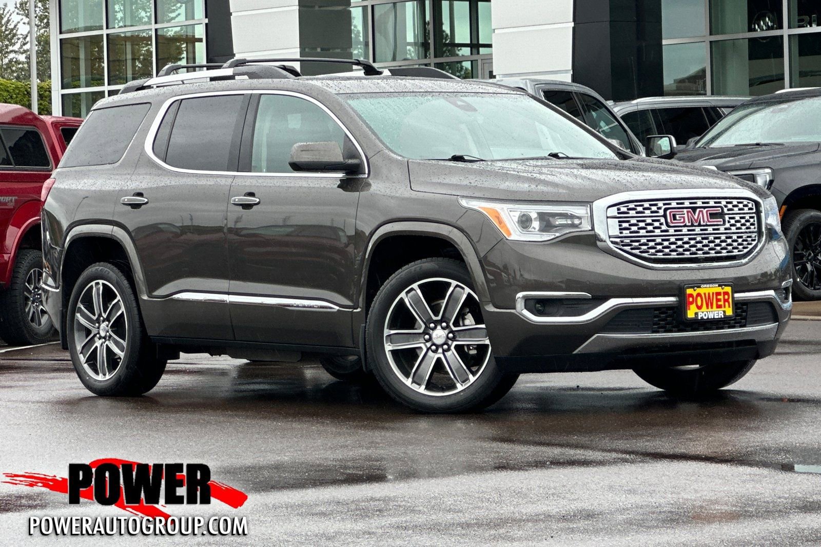 Used 2019 GMC Acadia Denali w/ Technology Package AWD/4WD image 1