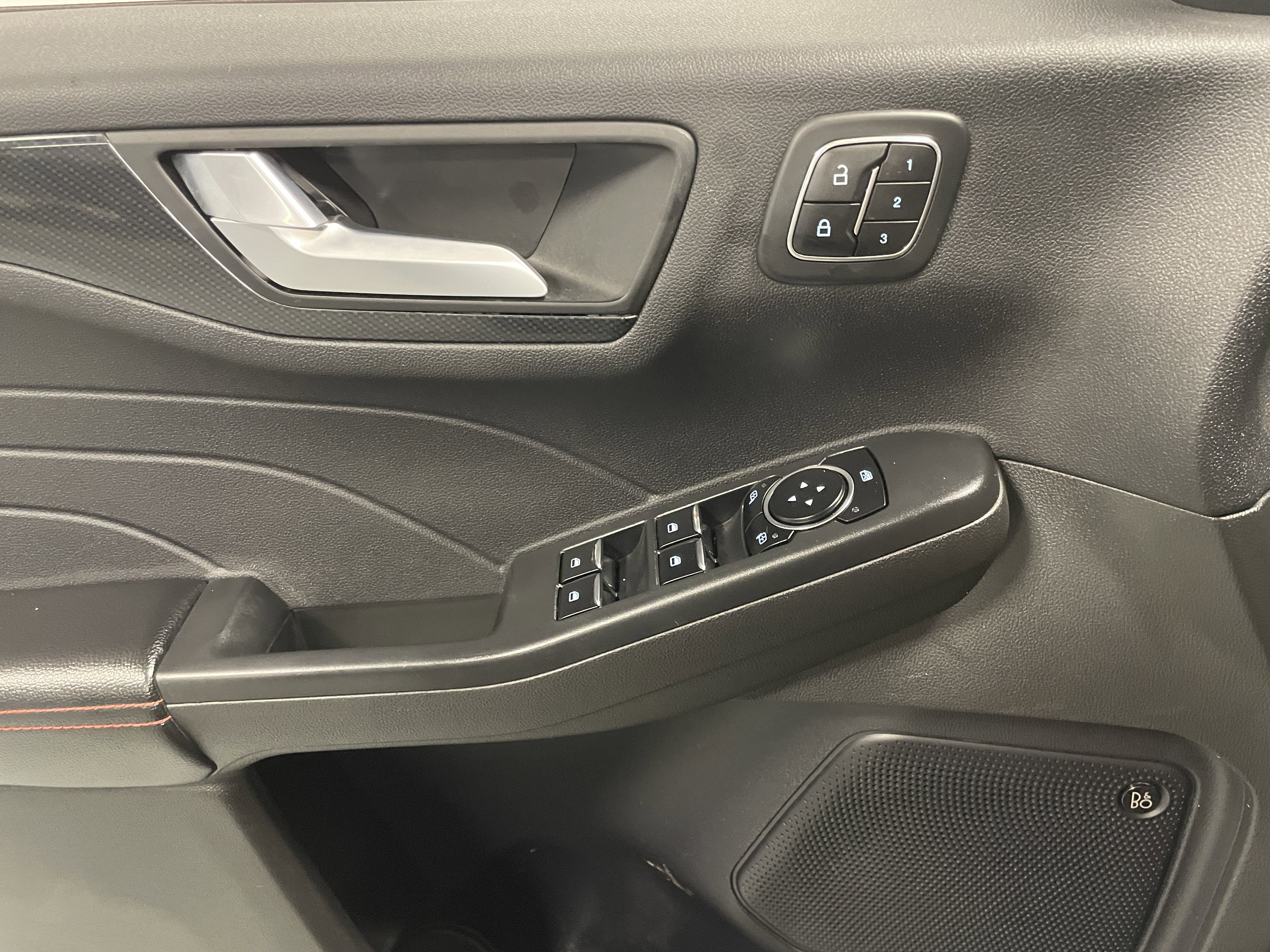 Used 2023 Ford Escape ST-Line Select w/ Tech Pack #2 image 21