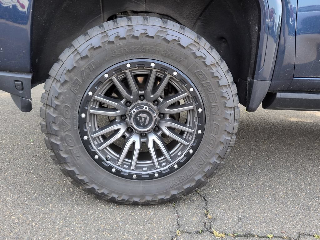 Used 2022 GMC Sierra 2500 AT4 w/ AT4 Premium Plus Package AWD/4WD image 11