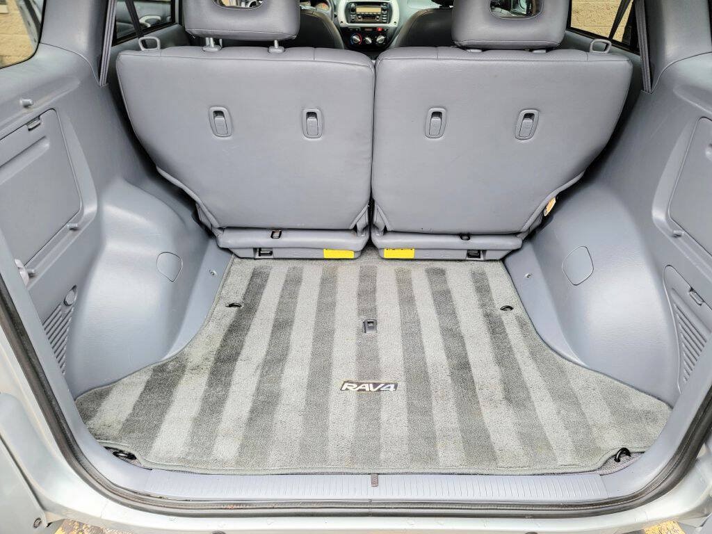 Used 2002 Toyota RAV4 4WD w/ "L" Pkg image 14