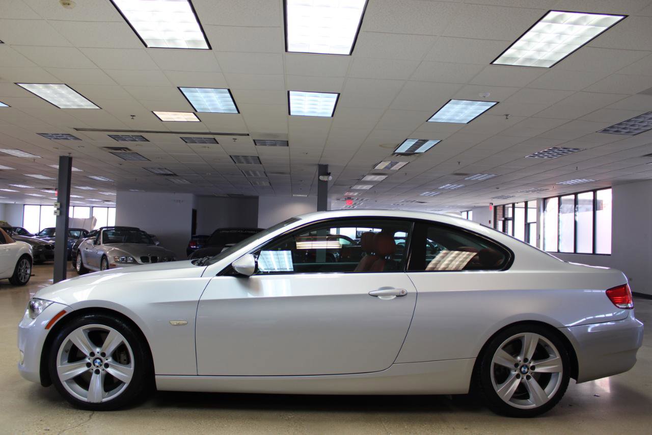 Used 2009 BMW 335i Coupe image 12