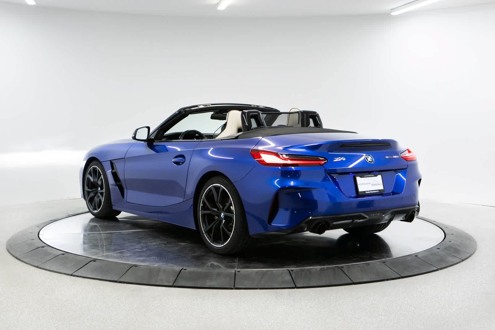 Used 2023 BMW Z4 sDrive30i w/ Shadowloine Package RWD image 3