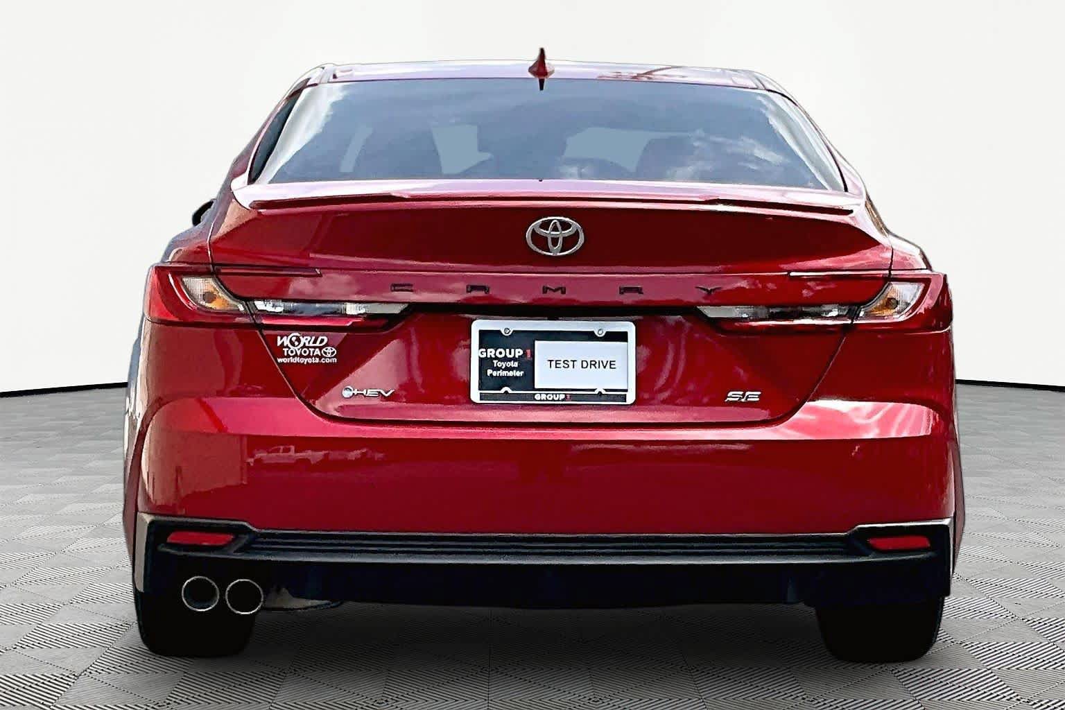 Used 2026 Toyota Camry SE w/ Convenience Package FWD image 5