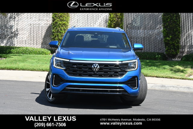 Used 2024 Volkswagen Atlas Cross Sport SEL Premium R-Line AWD/4WD image 2