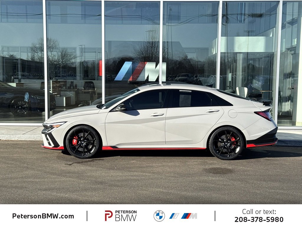 Used 2025 Hyundai Elantra N image 3