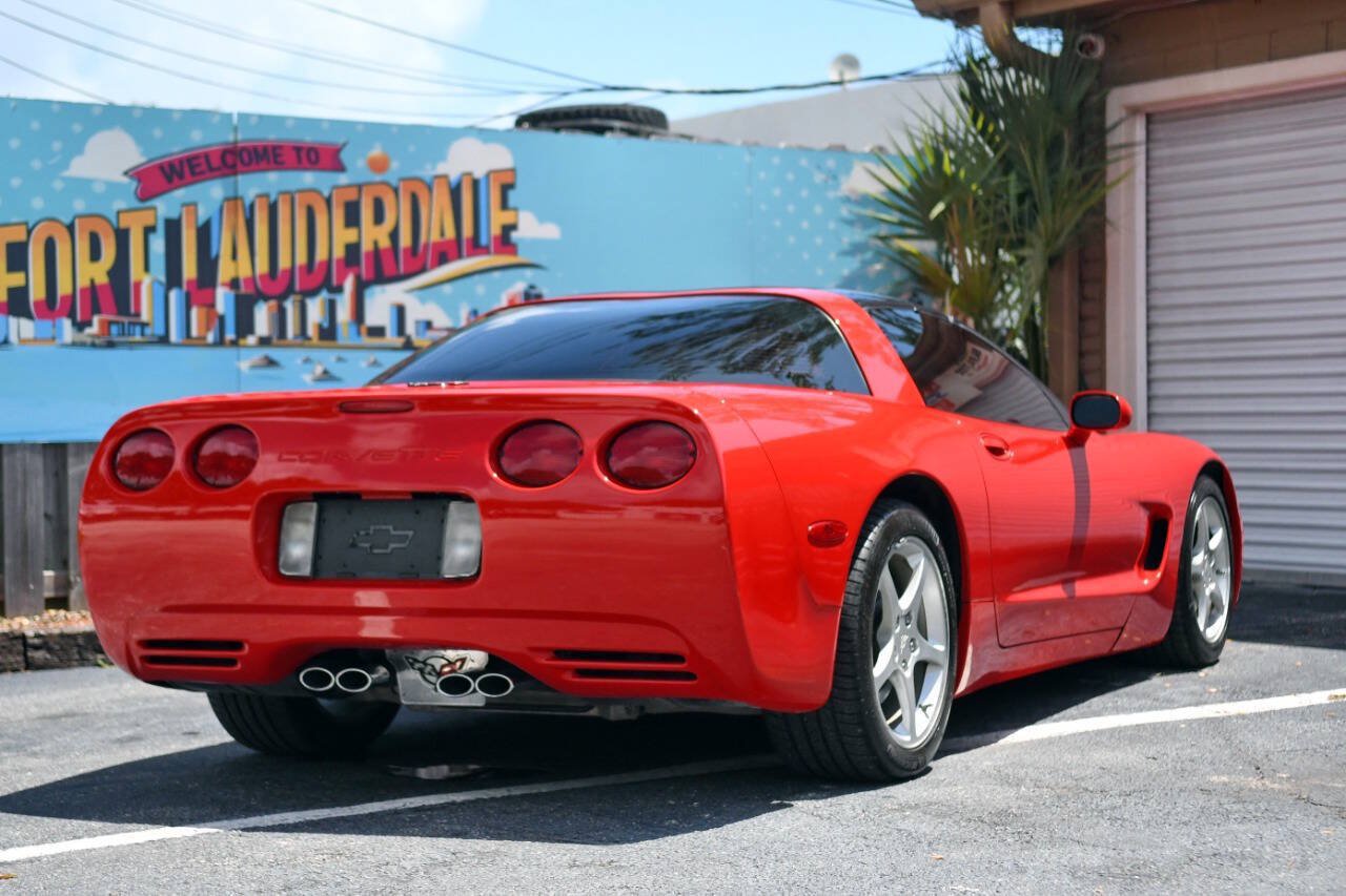 Used 2004 Chevrolet Corvette Coupe w/ Roof Package RWD image 26