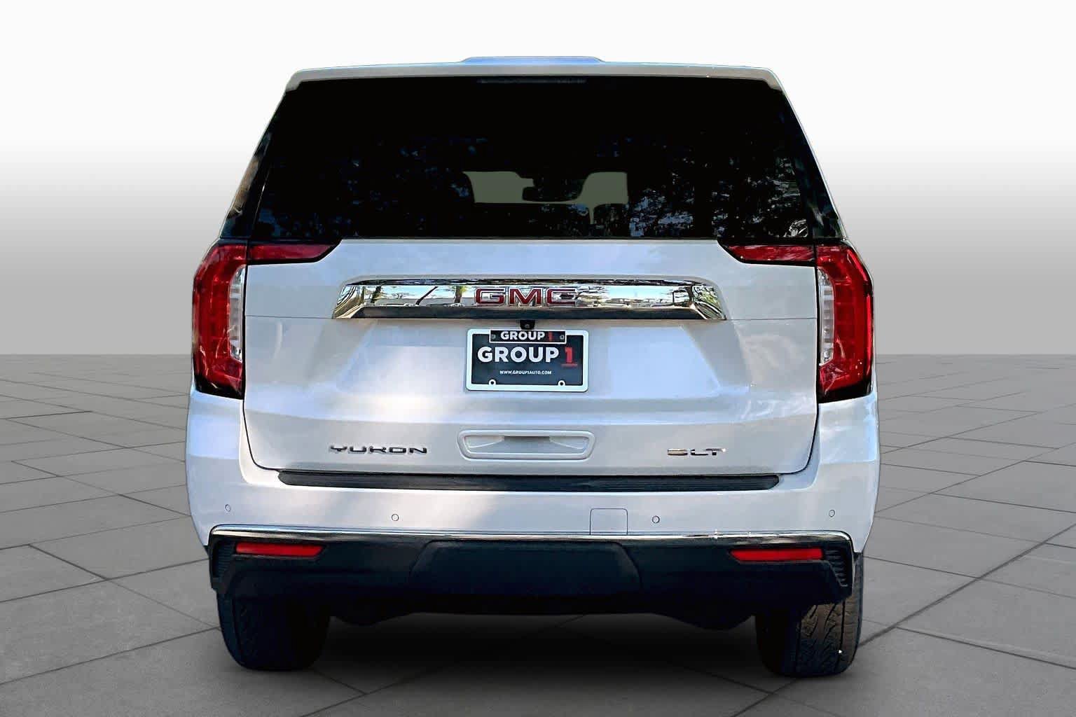 Used 2021 GMC Yukon SLT w/ SLT Premium Package AWD/4WD image 5
