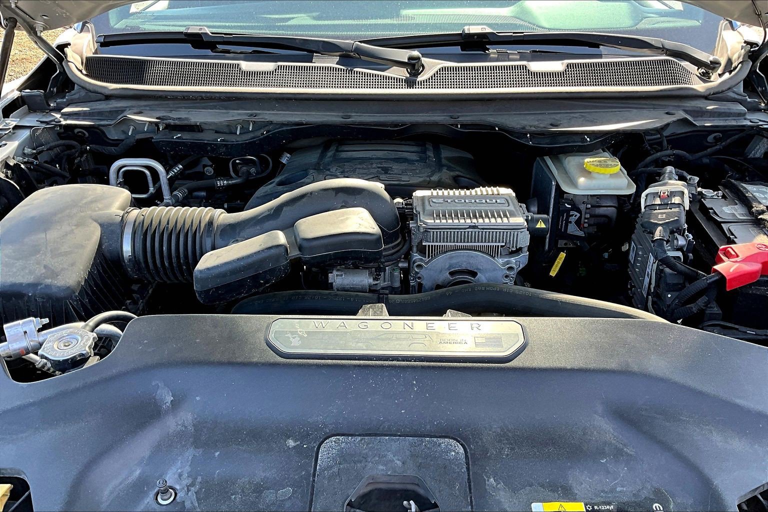 Used 2022 Jeep Wagoneer Series II AWD/4WD image 29