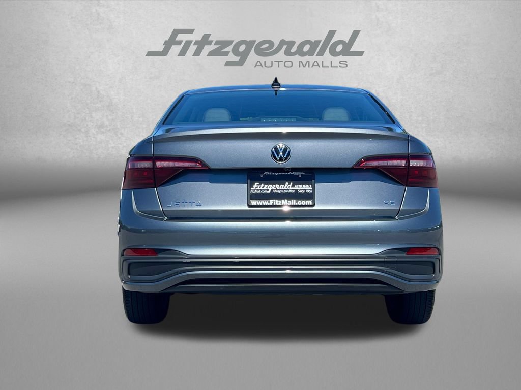 Used 2024 Volkswagen Jetta SE FWD image 7
