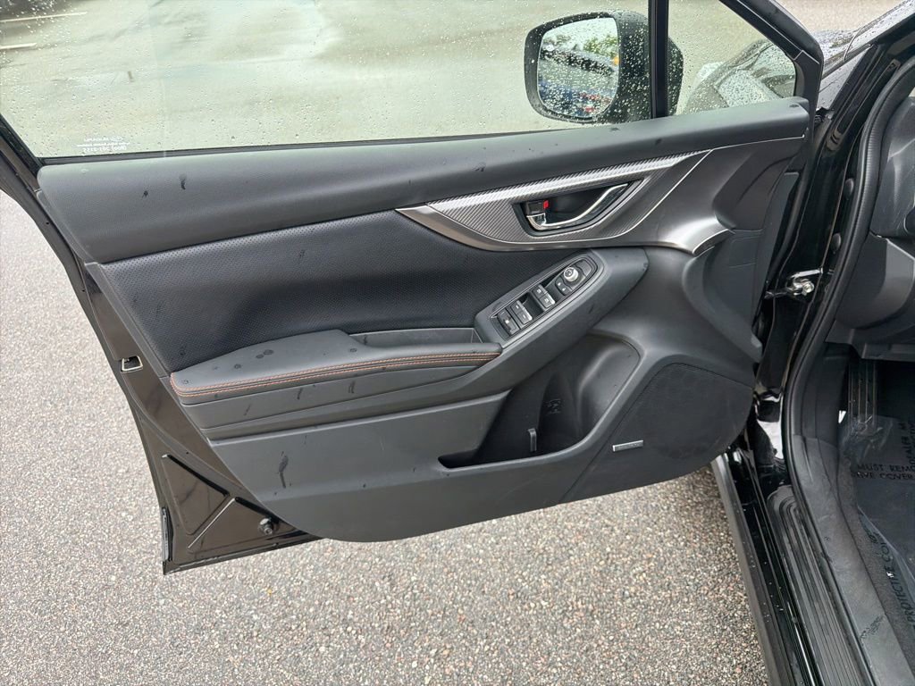 Used 2023 Subaru Crosstrek 2.5i Limited AWD/4WD image 9