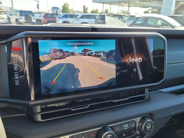 New 2025 Jeep Gladiator Sport image 10