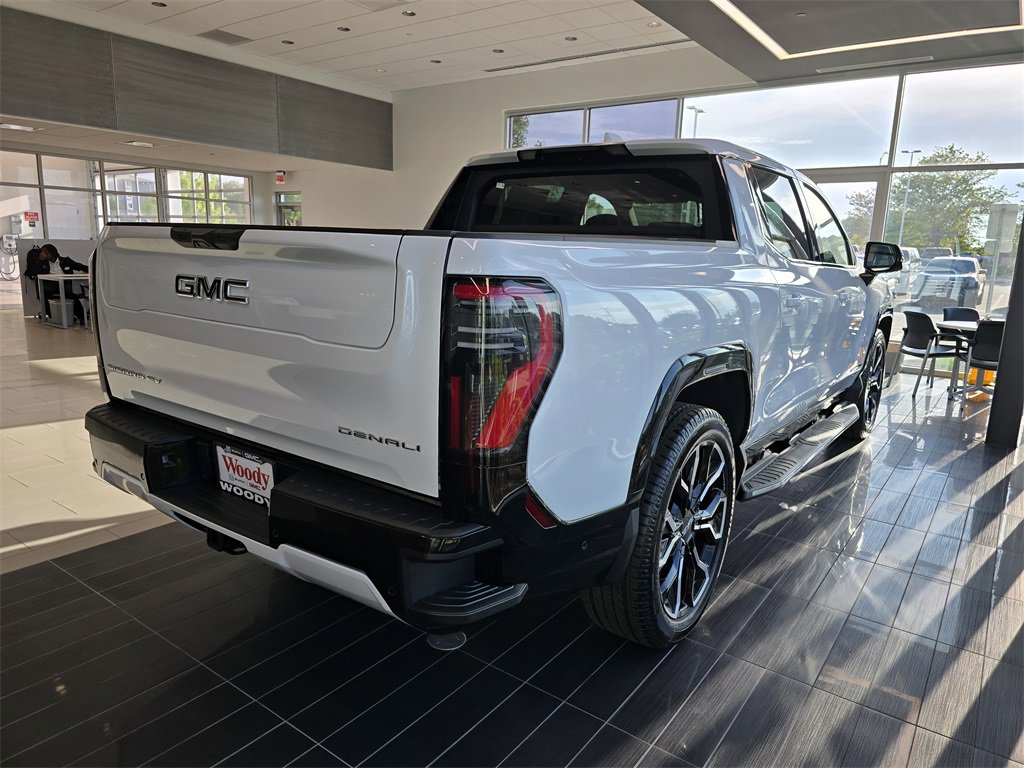 New 2025 GMC Sierra EV Denali image 5