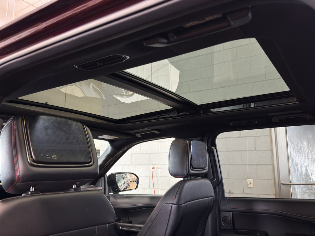 Used 2023 Ford Expedition Limited image 43