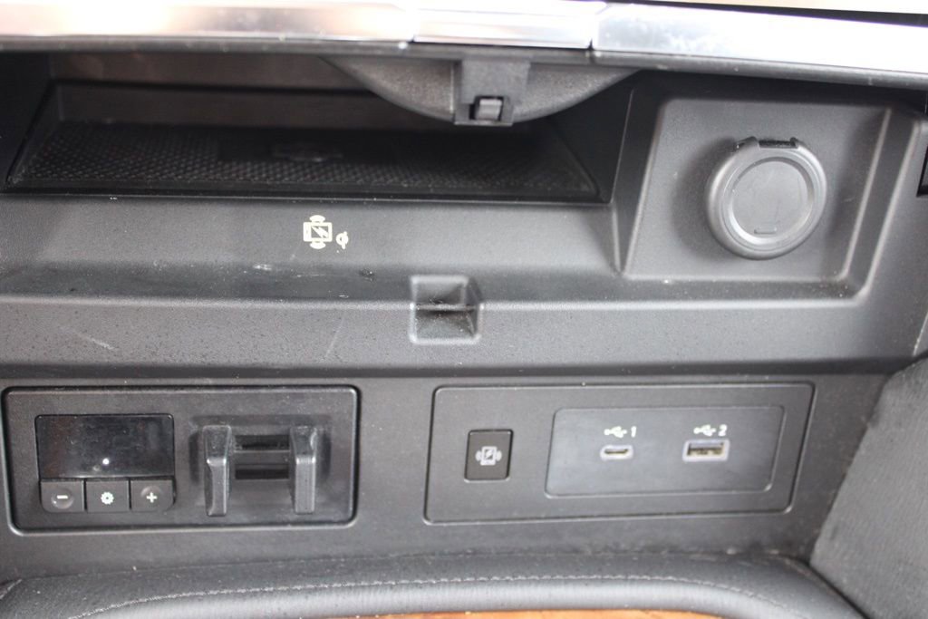 Used 2023 Nissan Armada SL image 45