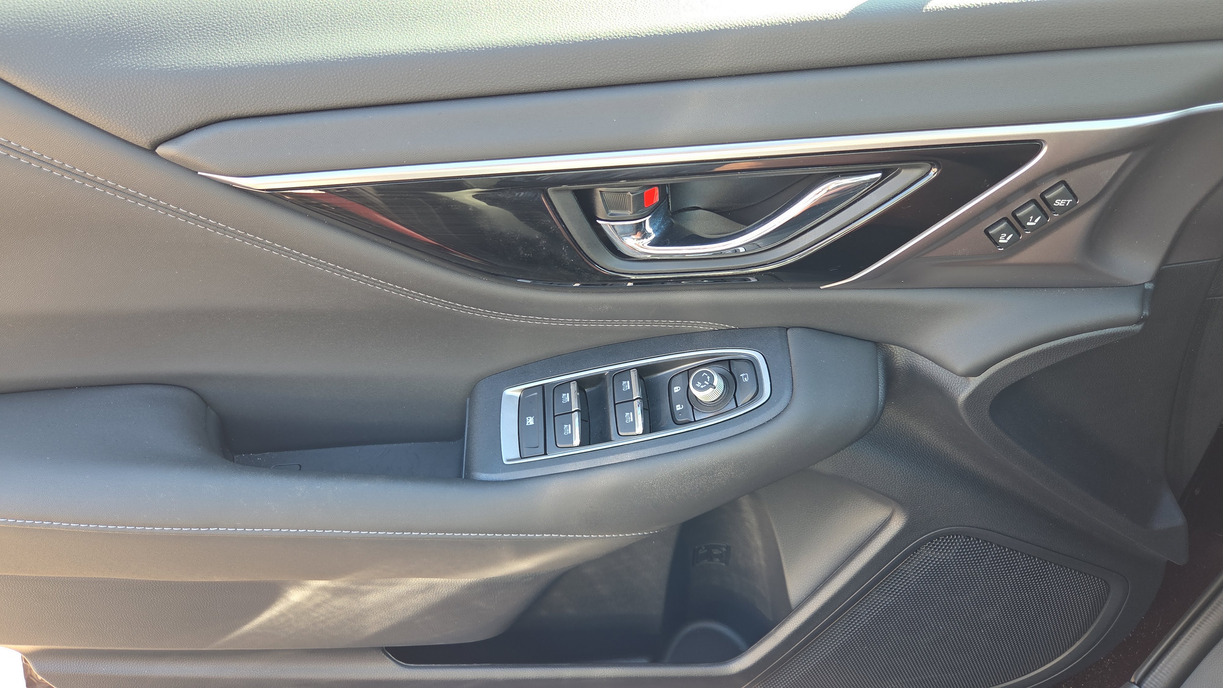 Used 2025 Subaru Outback Touring XT w/ Popular Package #2 image 24