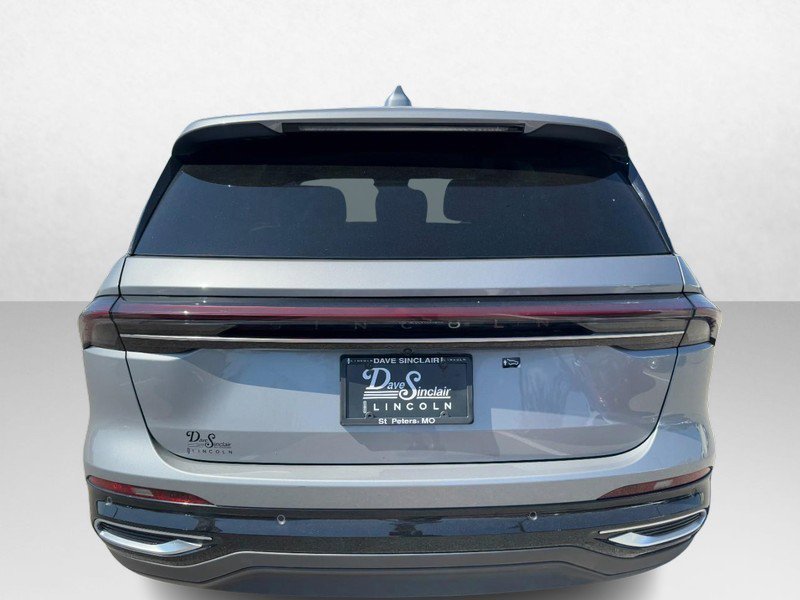 Certified 2024 Lincoln Nautilus Premier image 6