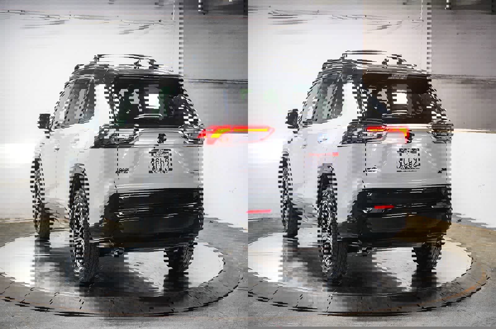 Used 2023 Toyota RAV4 XSE w/ Weather Package image 9