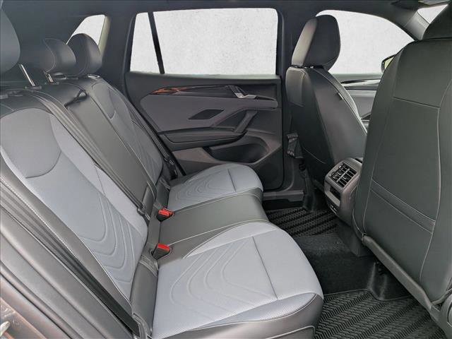 New 2026 Volkswagen Tiguan SE R-Line image 21