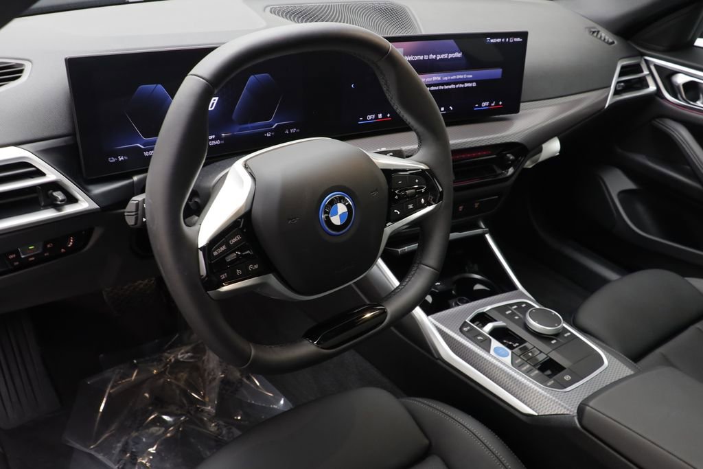 Certified 2025 BMW i4 xDrive40i image 6