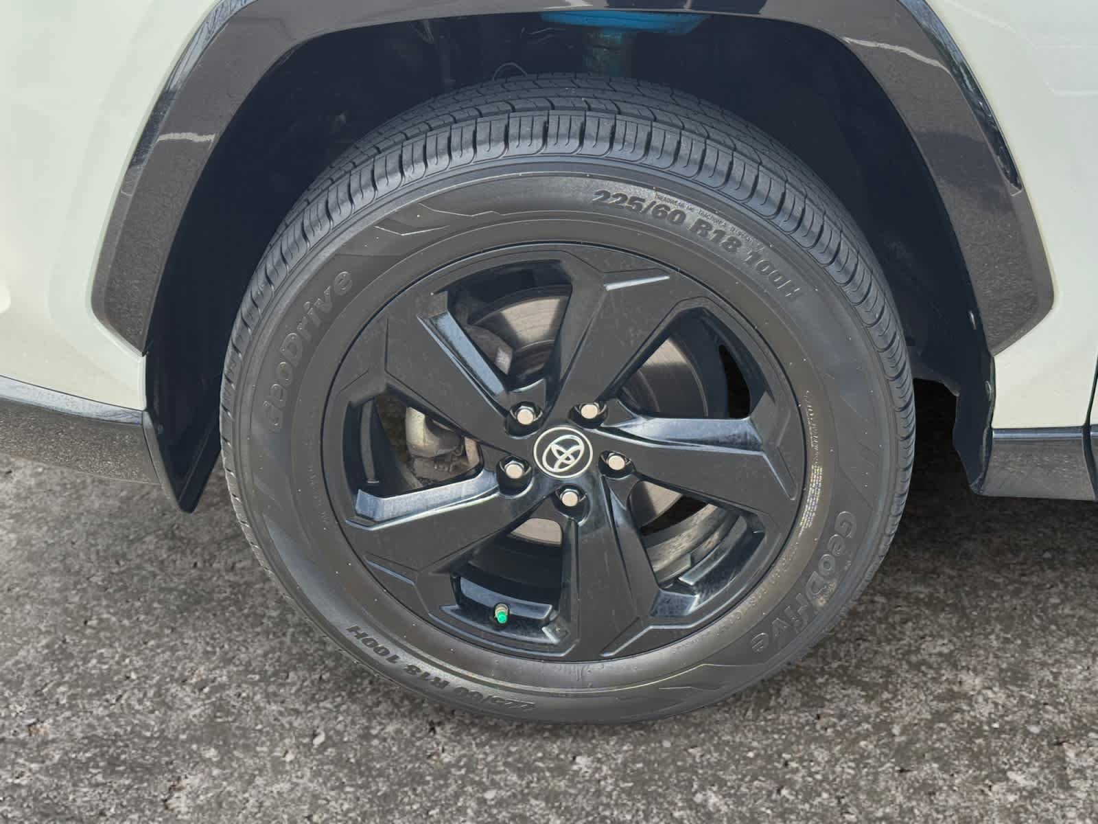 Used 2019 Toyota RAV4 XSE AWD/4WD image 14