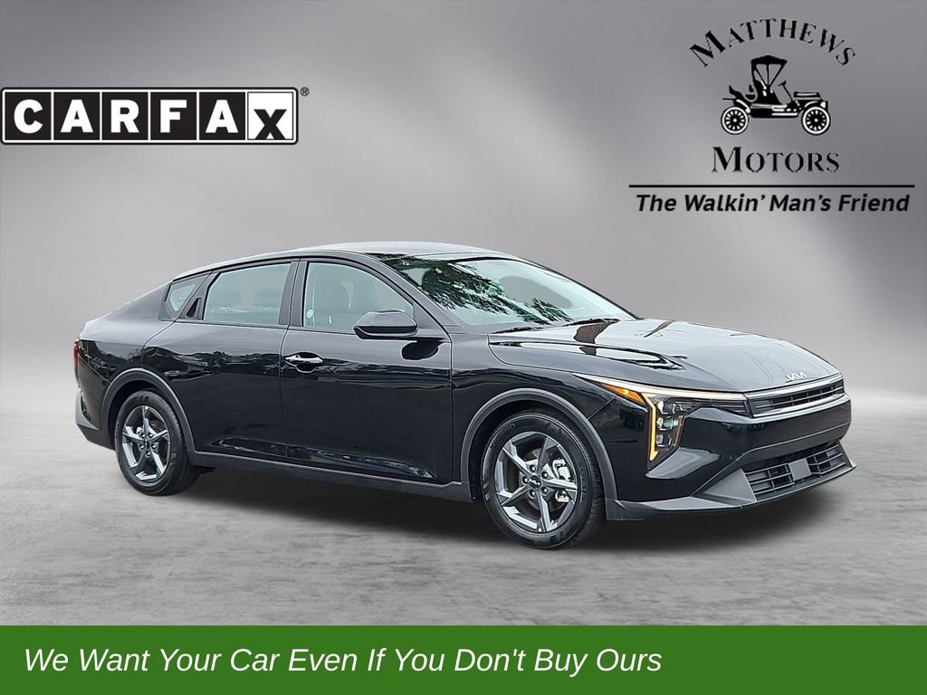 Used 2025 Kia K4 LXS image 1