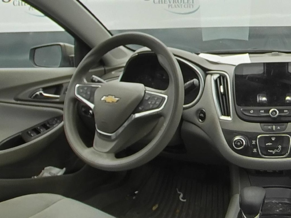 Used 2021 Chevrolet Malibu LS FWD image 16