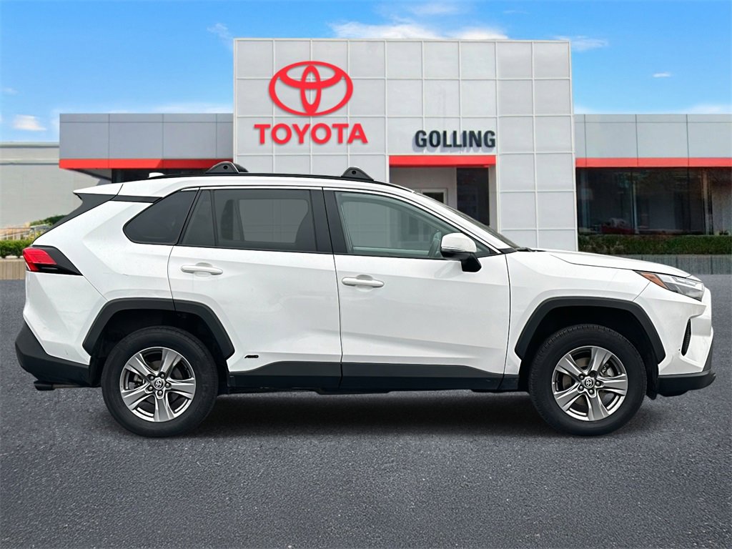 Used 2023 Toyota RAV4 XLE image 6
