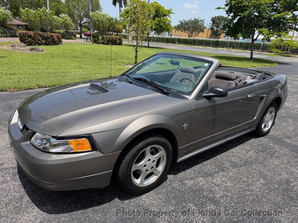 Used 2002 Ford Mustang Convertible RWD video 1