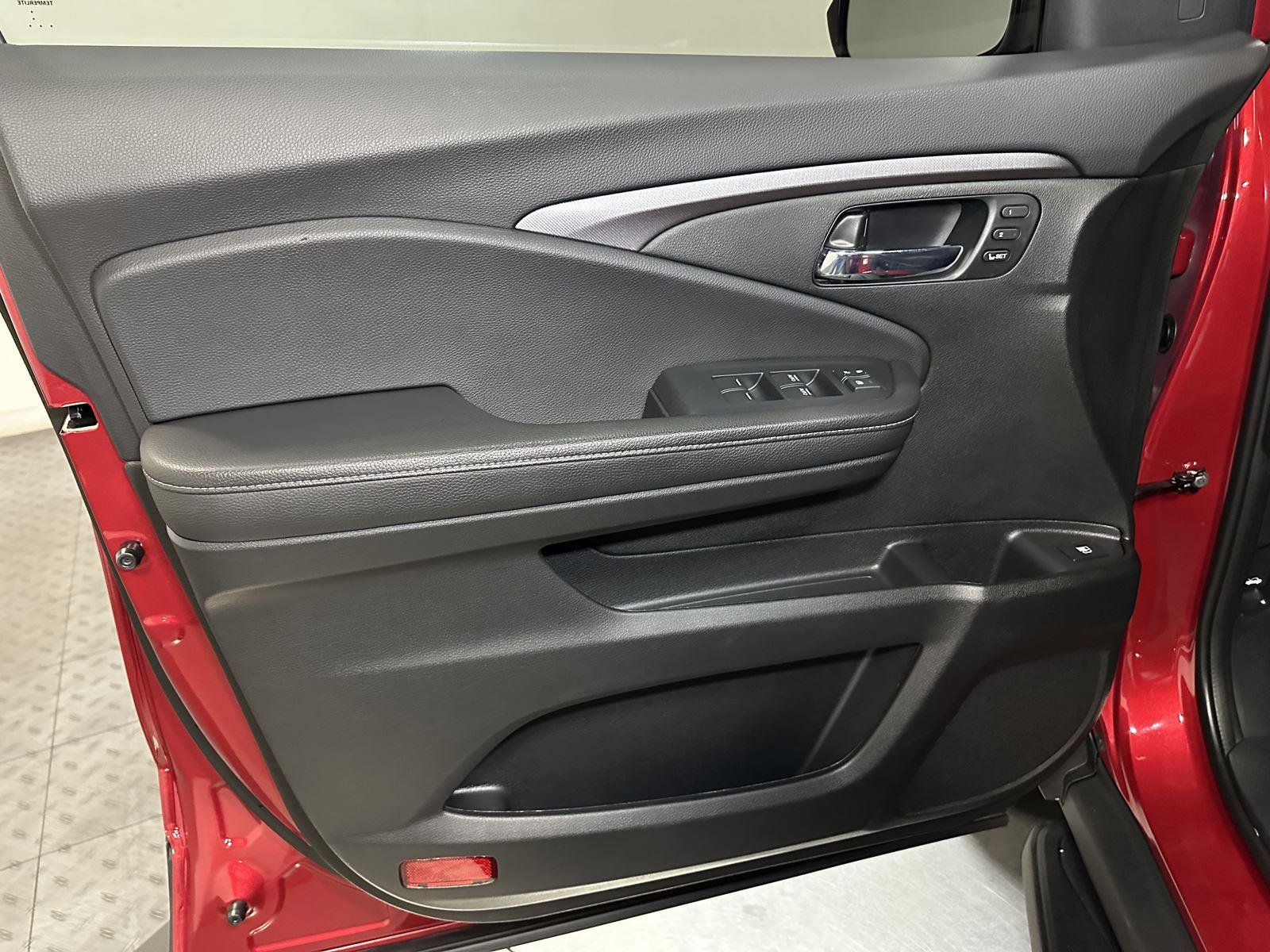 Certified 2024 Honda Ridgeline RTL image 20