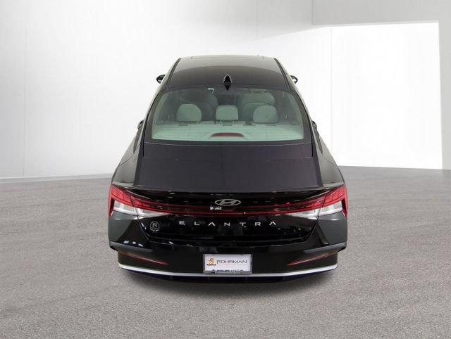 New 2026 Hyundai Elantra SEL Sport Premium FWD image 35