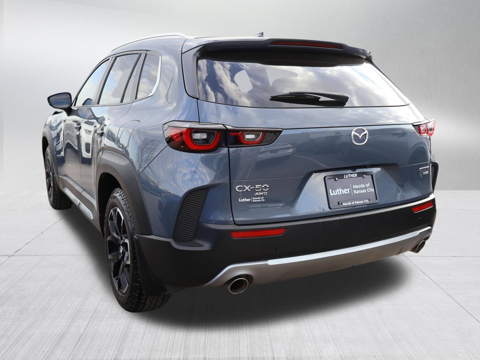 Certified 2025 MAZDA CX-50 Meridian Edition w/ Weather Package image 5