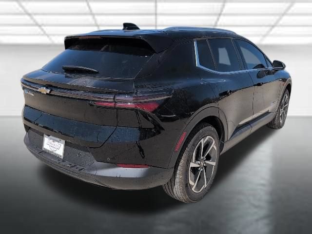 New 2026 Chevrolet Equinox EV LT FWD image 30