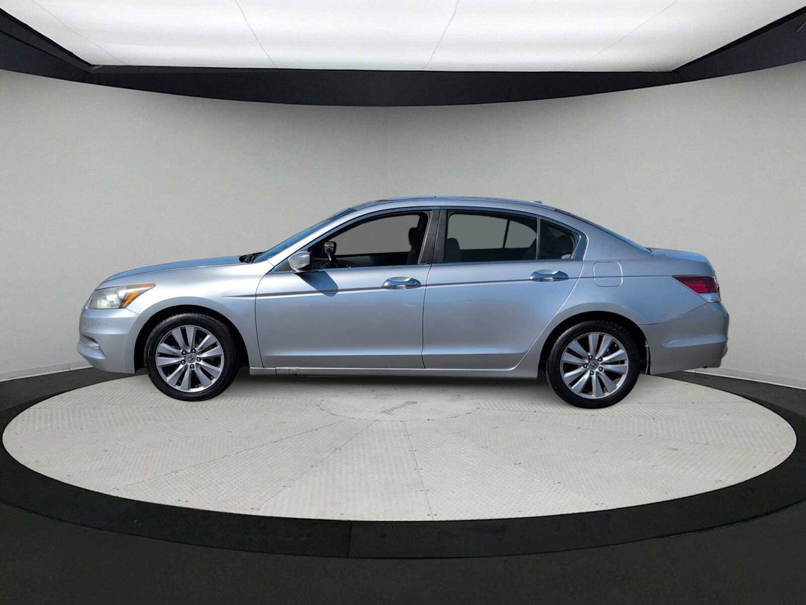 Used 2011 Honda Accord EX-L image 5