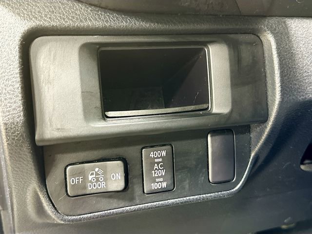 Used 2016 Toyota Tacoma TRD Sport AWD/4WD image 12