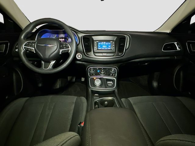 Used 2016 Chrysler 200 Limited image 9