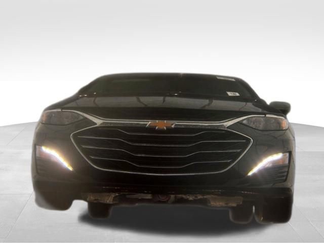 Used 2025 Chevrolet Malibu LT FWD image 3